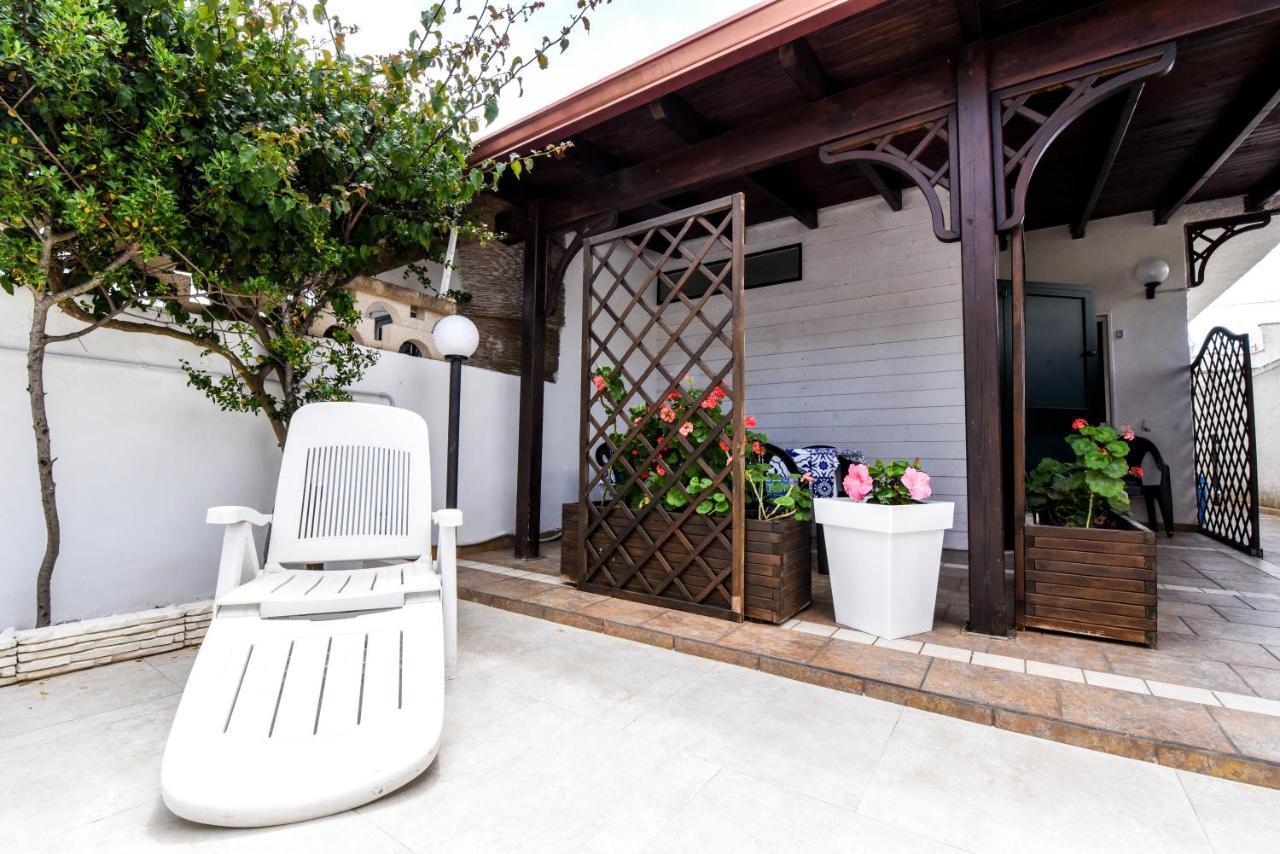 B&B Macchia Mediterranea San Pietro in Bevagna Exterior photo